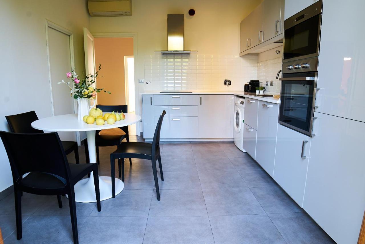 Chic Apt In Villa - Dolcevita Holiday Florence Buitenkant foto